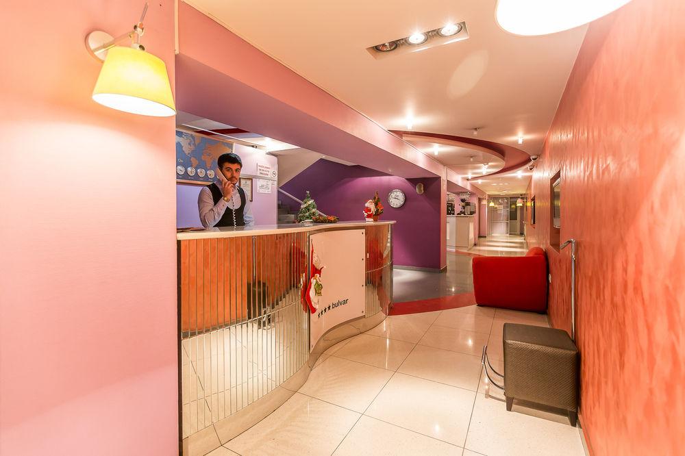 Bulvar Inn Baku Ngoại thất bức ảnh