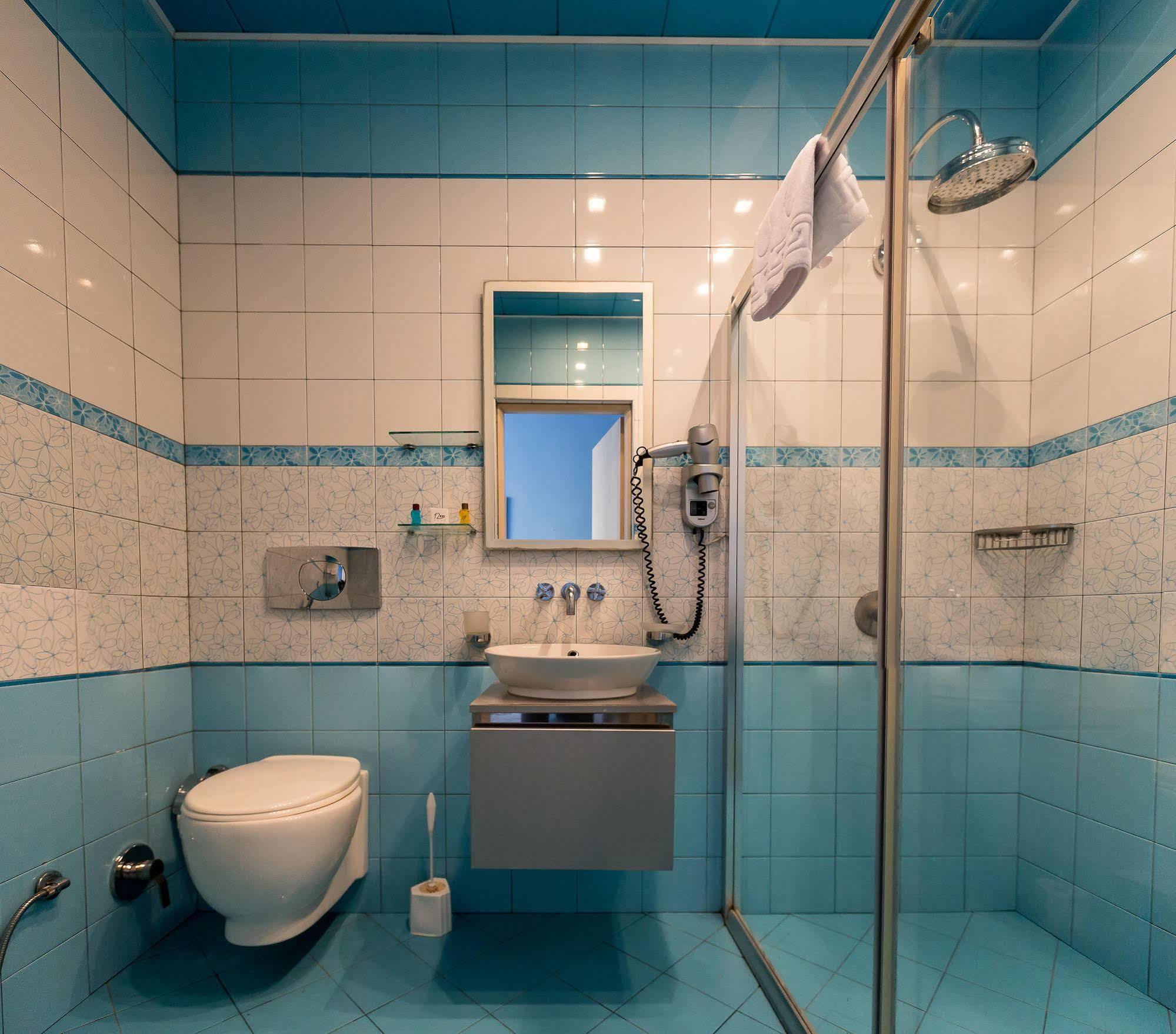 Bulvar Inn Baku Ngoại thất bức ảnh