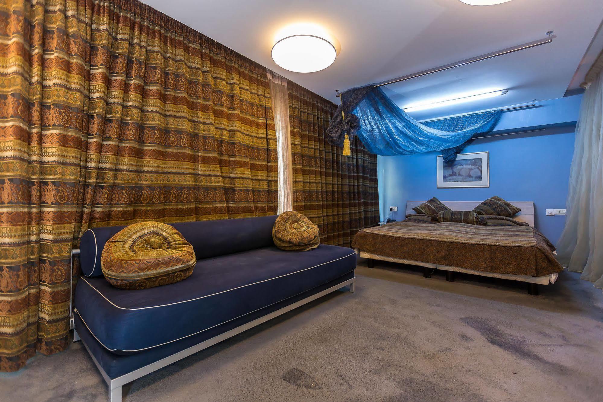 Bulvar Inn Baku Ngoại thất bức ảnh